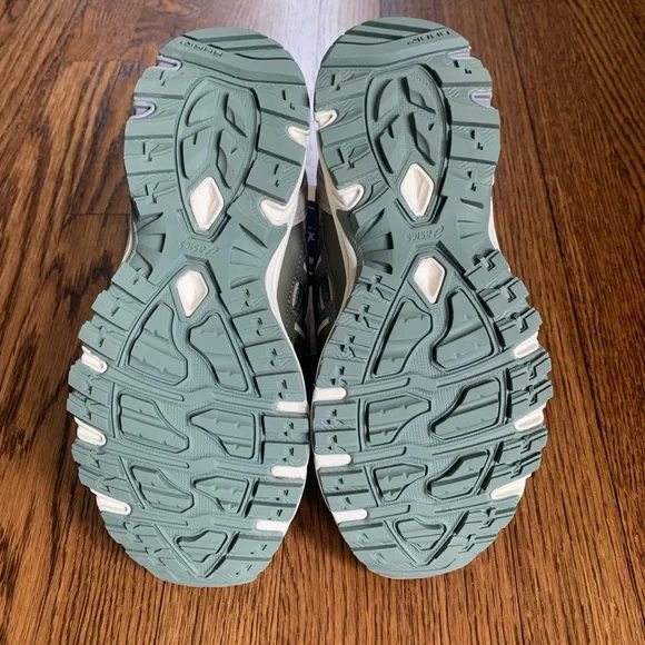 Asics NEW shoes! - Picture 5 of 7